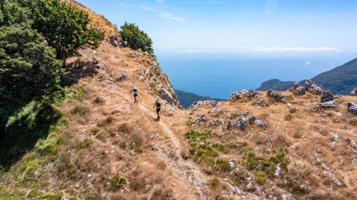 Les coureurs entre mer et montagne